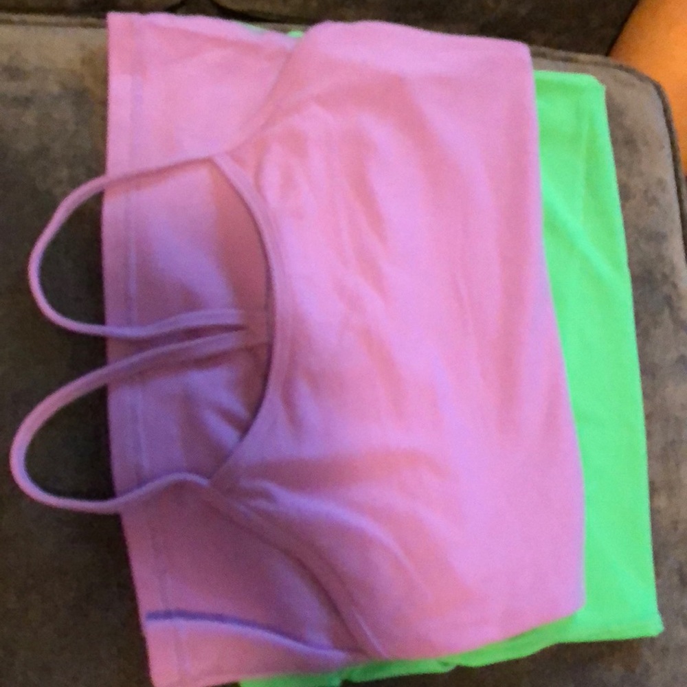 2 LULU LEMON POWER Y TOPS